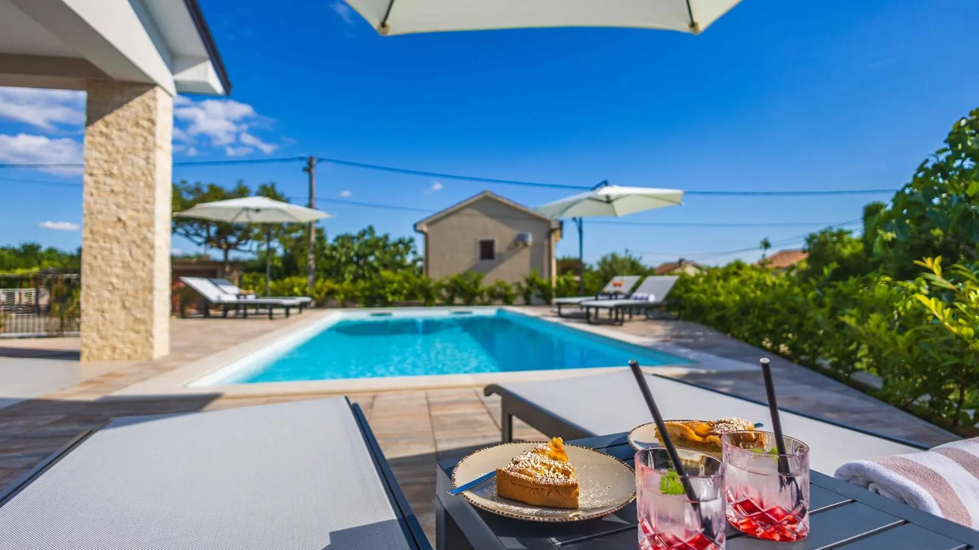 Villa Navis Kras 0*,